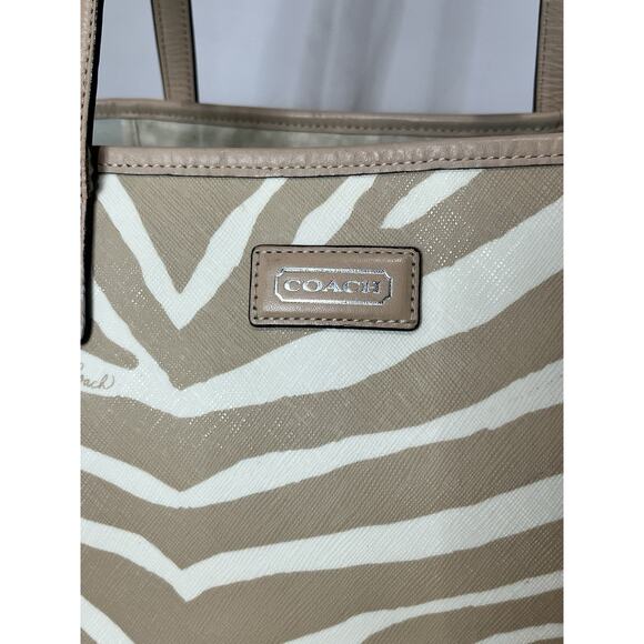 Coach zebra print Beige and White Tote Bag W 19", H 12", D 6". 1381 - Picture 5 of 7